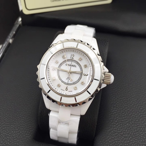 シャネル時計正面デザイン